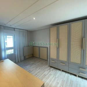 Apartamento com 170m², 3 dormitórios, 2 vagas, no bairro Centro em Caxias do Sul para Comprar