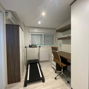 Apartamento com 170m², 3 dormitórios, 2 vagas, no bairro Centro em Caxias do Sul para Comprar