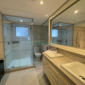 Apartamento com 170m², 3 dormitórios, 2 vagas, no bairro Centro em Caxias do Sul para Comprar