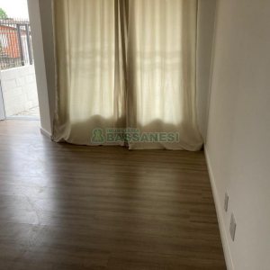 Sobrado com 70m², 2 dormitórios, 1 vaga, no bairro Villagio Iguatemi em Caxias do Sul para Alugar