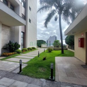 Apto Mobiliado com 198m², 5 dormitórios, 4 vagas, no bairro Lourdes em Caxias do Sul para Alugar