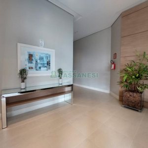 Apto Mobiliado com 198m², 5 dormitórios, 4 vagas, no bairro Lourdes em Caxias do Sul para Alugar