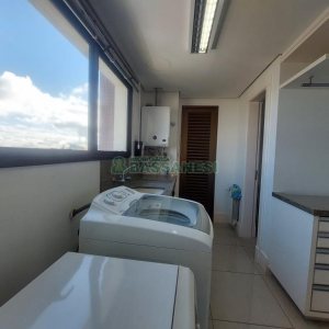 Apto Mobiliado com 198m², 5 dormitórios, 4 vagas, no bairro Lourdes em Caxias do Sul para Alugar