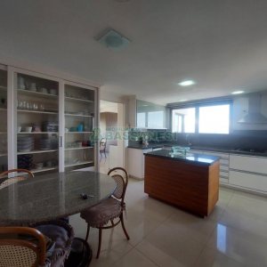 Apto Mobiliado com 198m², 5 dormitórios, 4 vagas, no bairro Lourdes em Caxias do Sul para Alugar