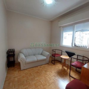 Apartamento com 70m², 2 dormitórios, no bairro Lourdes em Caxias do Sul para Alugar