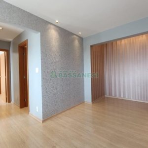 Apto Mobiliado com 67m², 2 dormitórios, 1 vaga, no bairro Centro em Caxias do Sul para Alugar