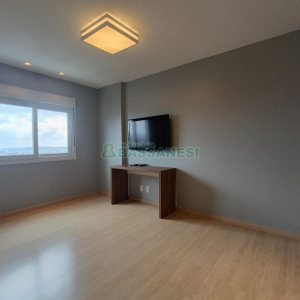 Apto Mobiliado com 67m², 2 dormitórios, 1 vaga, no bairro Centro em Caxias do Sul para Alugar