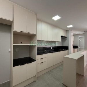 Apartamento com 72m², 2 dormitórios, 2 vagas, no bairro Santa Catarina em Caxias do Sul para Alugar