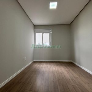 Apartamento com 72m², 2 dormitórios, 2 vagas, no bairro Santa Catarina em Caxias do Sul para Alugar