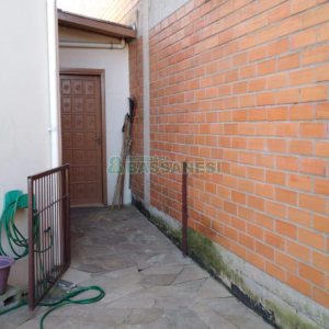 Casa com 208m², 5 dormitórios, 3 vagas, no bairro Santa Catarina em Caxias do Sul para Comprar