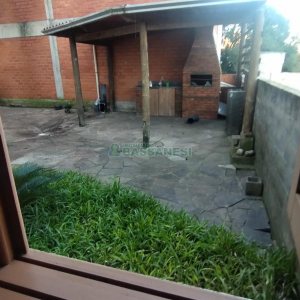Casa com 208m², 5 dormitórios, 3 vagas, no bairro Santa Catarina em Caxias do Sul para Comprar
