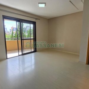 Apartamento com 112m², 3 dormitórios, 2 vagas, no bairro Panazzolo em Caxias do Sul para Comprar