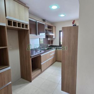 Apartamento com 112m², 3 dormitórios, 2 vagas, no bairro Panazzolo em Caxias do Sul para Comprar