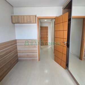 Apartamento com 112m², 3 dormitórios, 2 vagas, no bairro Panazzolo em Caxias do Sul para Comprar