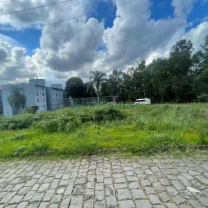Terreno, no bairro Nossa Senhora das Graças em Caxias do Sul para Comprar