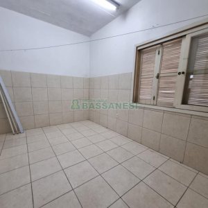 Casa com 100m², 2 dormitórios, no bairro Fatima em Caxias do Sul para Alugar