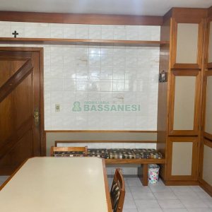 Apartamento com 237m², 3 dormitórios, 4 vagas, no bairro São Pelegrino em Caxias do Sul para Comprar