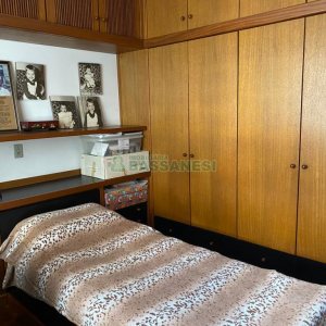 Apartamento com 237m², 3 dormitórios, 4 vagas, no bairro São Pelegrino em Caxias do Sul para Comprar