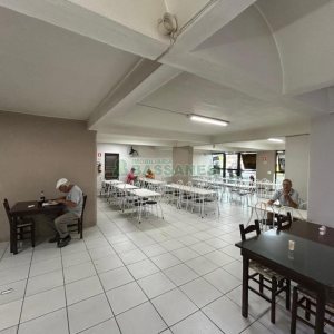 Loja com 480m², no bairro Santa Fé em Caxias do Sul para Alugar