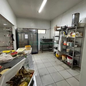 Loja com 480m², no bairro Santa Fé em Caxias do Sul para Alugar