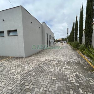 Loja com 480m², no bairro Santa Fé em Caxias do Sul para Alugar