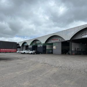 Loja com 480m², no bairro Santa Fé em Caxias do Sul para Alugar