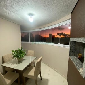 Apto Mobiliado com 56m², 2 dormitórios, 1 vaga, no bairro Pioneiro em Caxias do Sul para Alugar