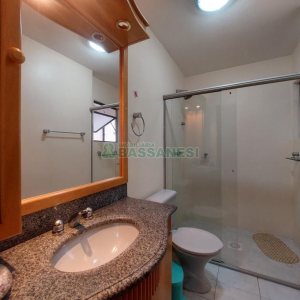 Apto Mobiliado com 125m², 3 dormitórios, 1 vaga, no bairro São Leopoldo em Caxias do Sul para Alugar