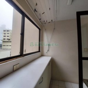 Apto Mobiliado com 125m², 3 dormitórios, 1 vaga, no bairro São Leopoldo em Caxias do Sul para Alugar