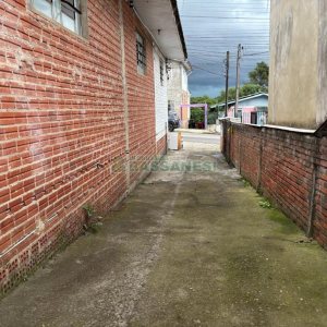 Casa com 62m², 2 dormitórios, no bairro Cidade Industrial em Caxias do Sul para Alugar