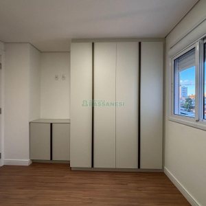 Apartamento com 52m², 2 dormitórios, 1 vaga, no bairro Centro em Caxias do Sul para Alugar