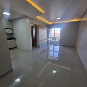 Apartamento com 71m², 2 dormitórios, 2 vagas, no bairro Petrópolis em Caxias do Sul para Alugar