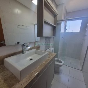 Apartamento com 71m², 2 dormitórios, 2 vagas, no bairro Petrópolis em Caxias do Sul para Alugar