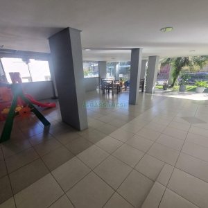 Apartamento com 71m², 2 dormitórios, 2 vagas, no bairro Petrópolis em Caxias do Sul para Alugar