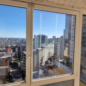 Apartamento com 299m², 3 dormitórios, 2 vagas, no bairro Centro em Caxias do Sul para Comprar
