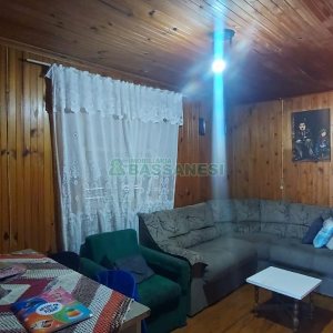 Casa com 70m², no bairro Santa Lúcia em Caxias do Sul para Comprar