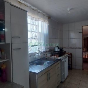 Casa com 70m², no bairro Santa Lúcia em Caxias do Sul para Comprar