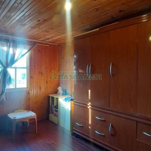 Casa com 70m², no bairro Santa Lúcia em Caxias do Sul para Comprar