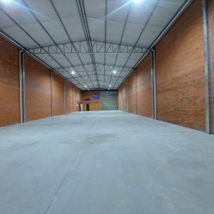 Pavilhão com 495m², no bairro São Gotardo em Flores da Cunha para Alugar