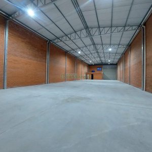 Pavilhão com 495m², no bairro São Gotardo em Flores da Cunha para Alugar