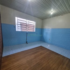 Casa com 81m², 3 dormitórios, no bairro Exposição em Caxias do Sul para Alugar