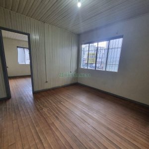 Casa com 81m², 3 dormitórios, no bairro Exposição em Caxias do Sul para Alugar