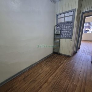 Casa com 81m², 3 dormitórios, no bairro Exposição em Caxias do Sul para Alugar