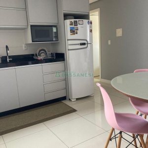 Apartamento com 53m², 2 dormitórios, 1 vaga, no bairro Colina Sorriso em Caxias do Sul para Comprar