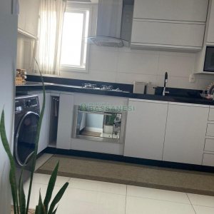 Apartamento com 53m², 2 dormitórios, 1 vaga, no bairro Colina Sorriso em Caxias do Sul para Comprar