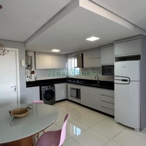 Apartamento com 53m², 2 dormitórios, 1 vaga, no bairro Colina Sorriso em Caxias do Sul para Comprar