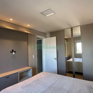 Apartamento com 53m², 2 dormitórios, 1 vaga, no bairro Colina Sorriso em Caxias do Sul para Comprar