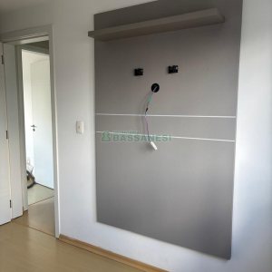 Apartamento com 58m², 2 dormitórios, 1 vaga, no bairro Planalto em Caxias do Sul para Alugar