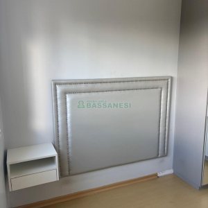 Apartamento com 58m², 2 dormitórios, 1 vaga, no bairro Planalto em Caxias do Sul para Alugar