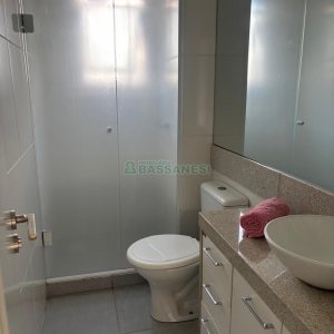 Apartamento com 58m², 2 dormitórios, 1 vaga, no bairro Planalto em Caxias do Sul para Alugar